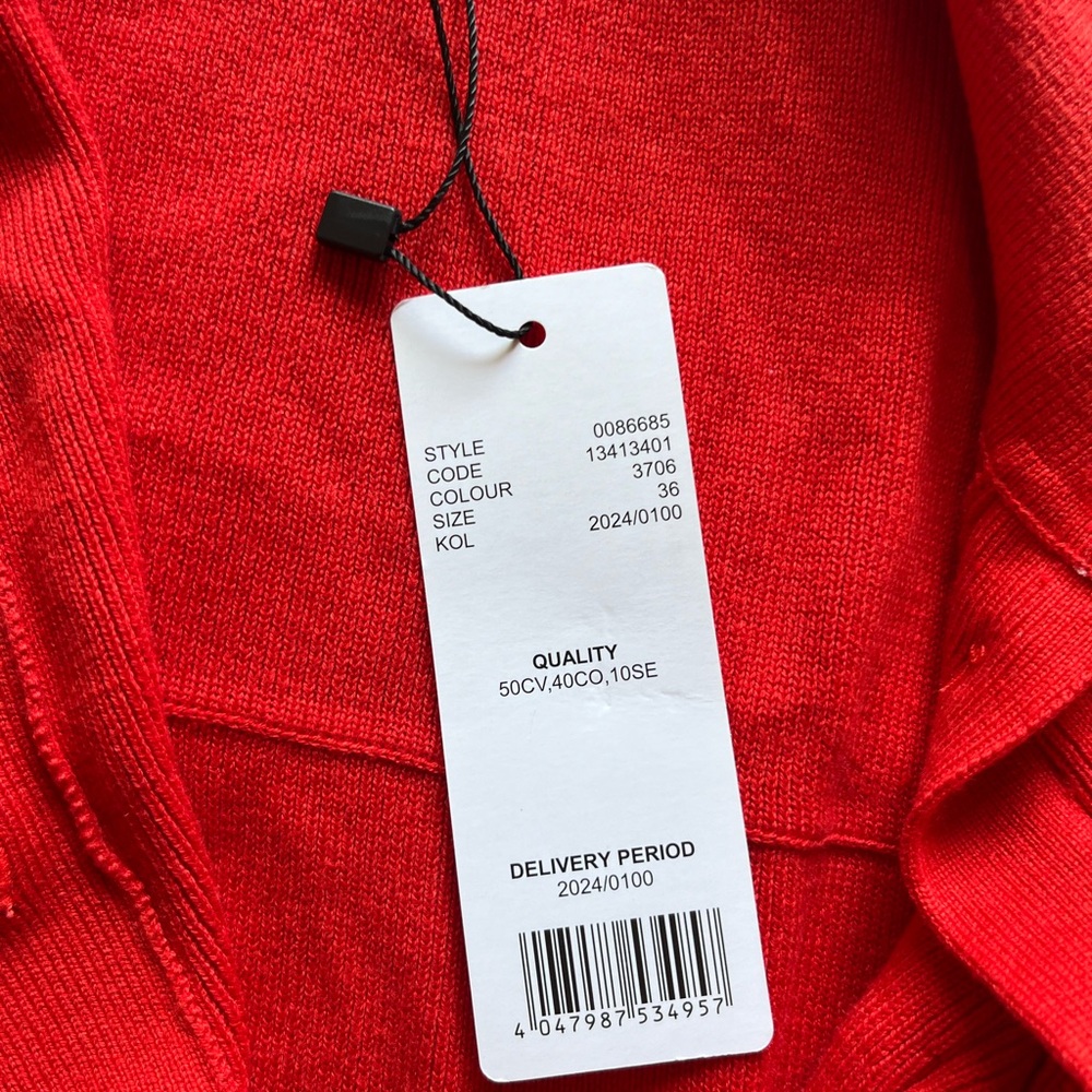Oui Drawstring Hem Rib Knit Top, Red - Picture 6 of 6